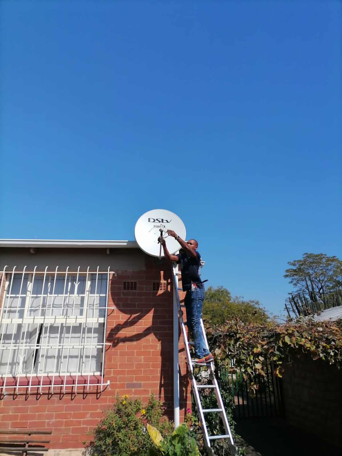 DStv satellite dish installation in Centurion by accredited installer